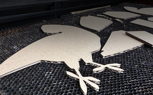 20240613134538_mox6B9p0.jpg_carousel_레이저공방_레이저공방,썬레이저공방,레이저커팅,레이저조각,레이저각인,텀블러각인,레이저가공,학생졸업작품,굿즈제작